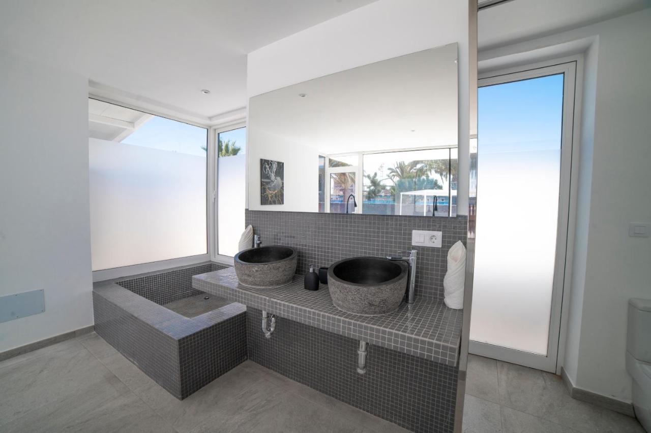 Valhalla Villa Playa Blanca  Exterior photo