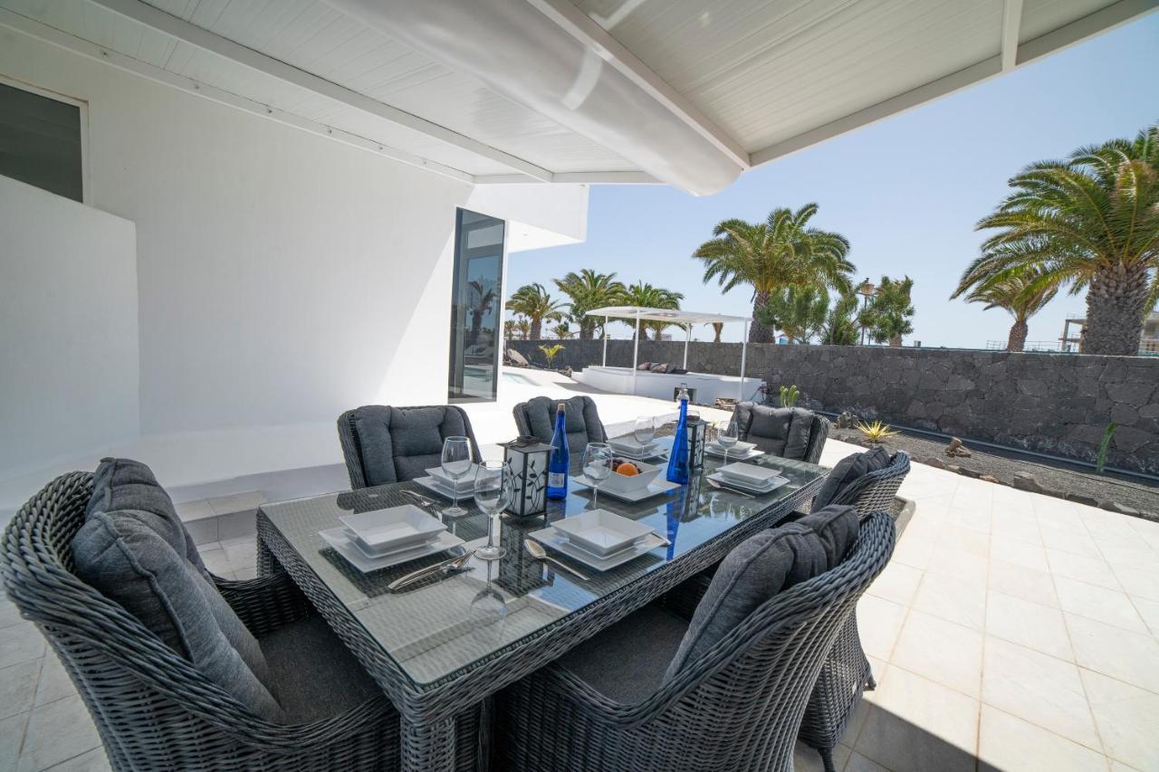 Valhalla Villa Playa Blanca  Exterior photo